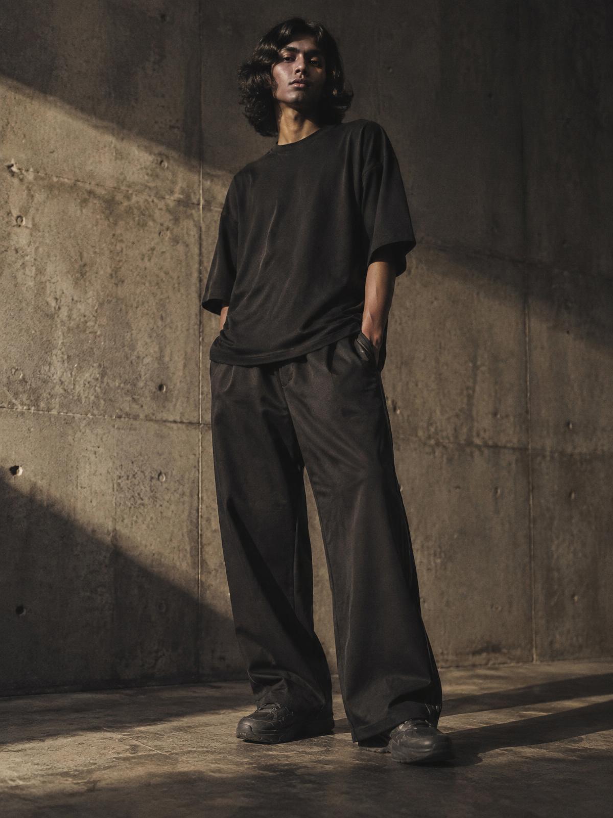 JONOAH oversized T-shirt and relaxed track pants
